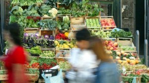 Istat: sale fiducia consumatori marzo,cala per imprese